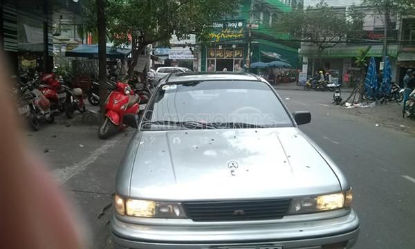 Mitsubishi Galant 1990 ảnh 2